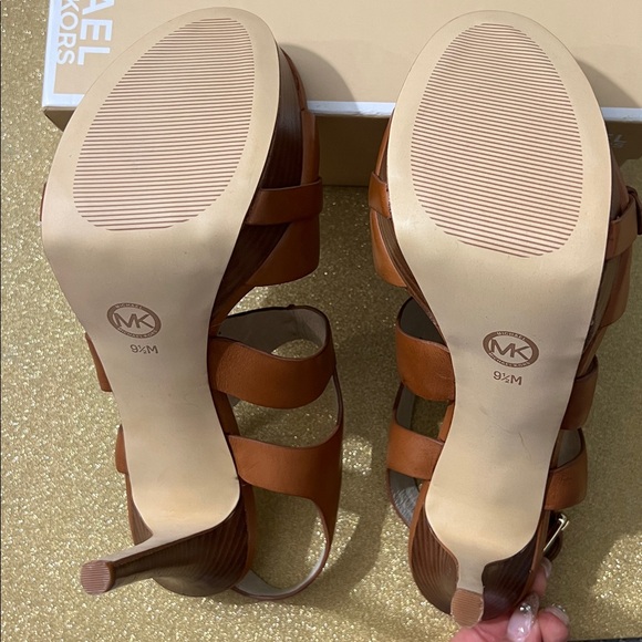 NIB Michael Kors Luggage Candace Platform Sandals - Picture 12 of 16